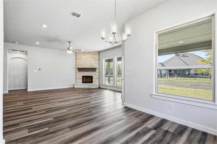 Spacious, unfurnished interior of a new home in Pyramid Acres, Benbrook (Image 19). Spacious, unfurnished interior of a new home in Pyramid Acres, Benbrook (Image 19).