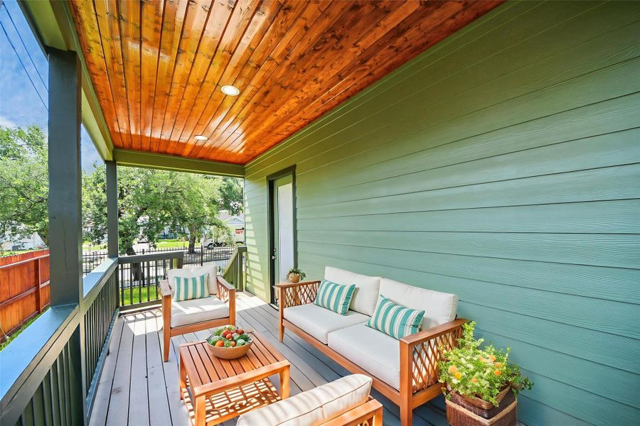 Welcome to your spacious patio. Imagine the possibilities of your design.