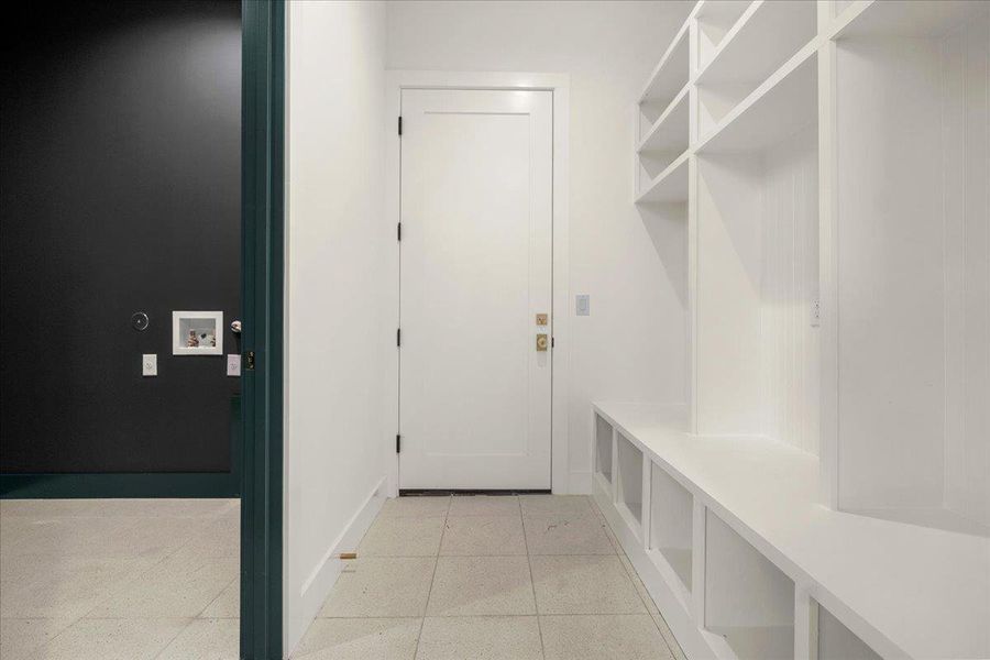 Garage Entry / Laundry Room / Mud Room Garage Entry / Laundry Room / Mud Room