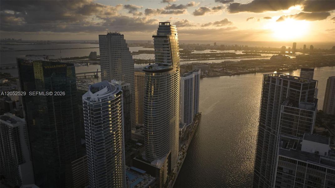Condo located in Miami, FL showcasing its design and architecture (Image 18). Condo located in Miami, FL showcasing its design and architecture (Image 18).