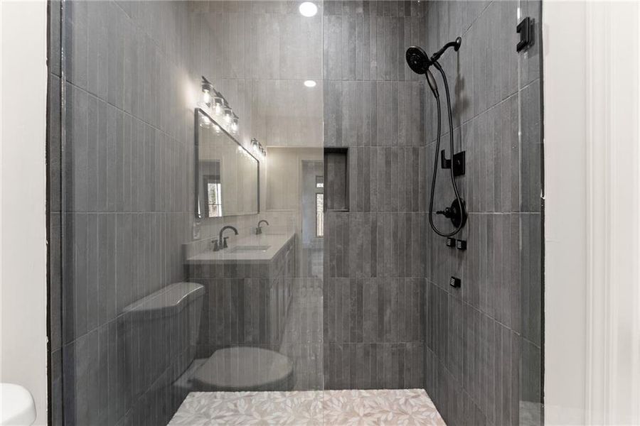 Furnished interior view inside a new home in , Dawsonville (Image 9).