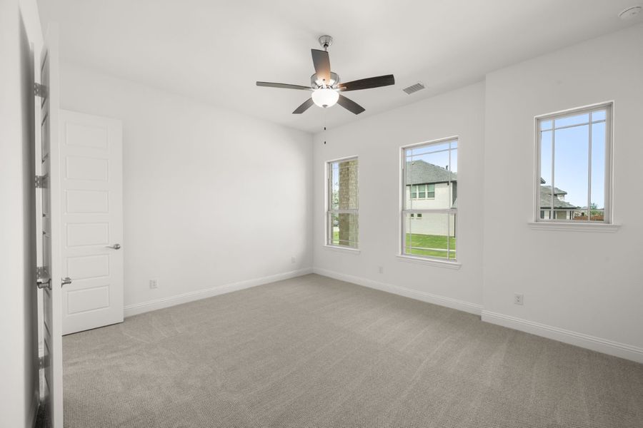 Representative unfurnished interior of a home built from the Aspen by Windsor Homes in Walton Ridge, Corinth (Image 18). Representative unfurnished interior of a home built from the Aspen by Windsor Homes in Walton Ridge, Corinth (Image 18).