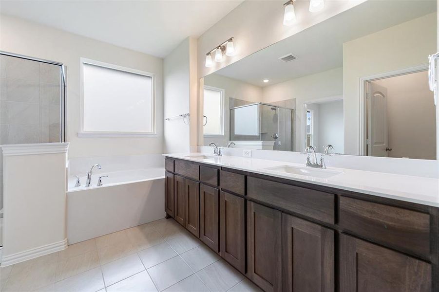 Furnished interior view inside a new home in Liberty Pointe, Gainesville (Image 13). Furnished interior view inside a new home in Liberty Pointe, Gainesville (Image 13).