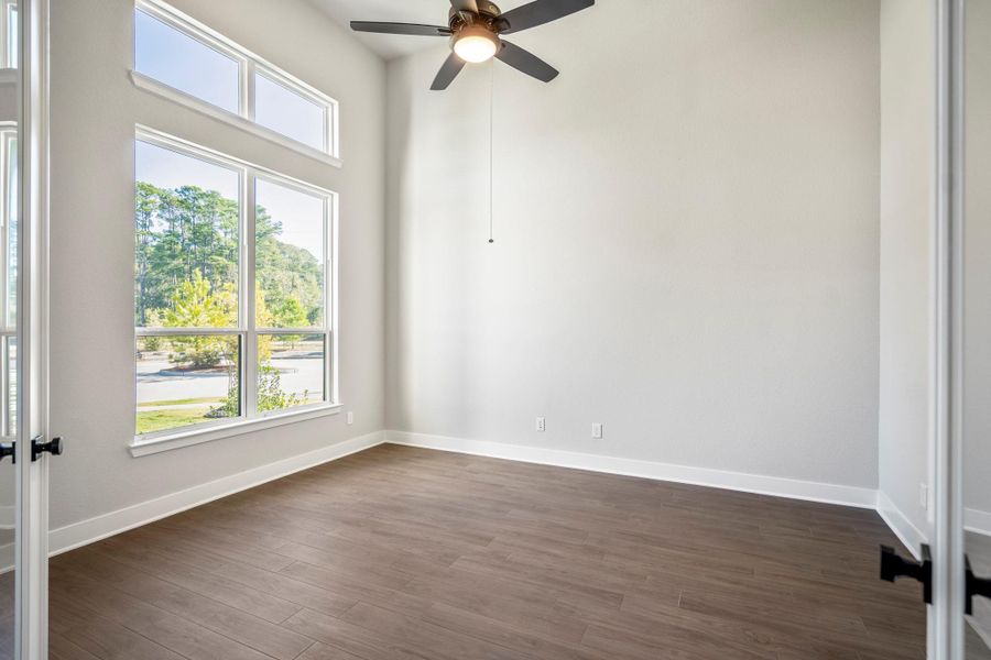 Spacious, unfurnished interior of a new home in Artavia 70′ Lots, Conroe (Image 23).