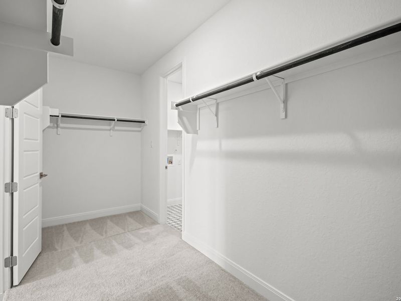Spacious, unfurnished interior of a new home in The Reserve at Potranco Oaks, Castroville (Image 30).