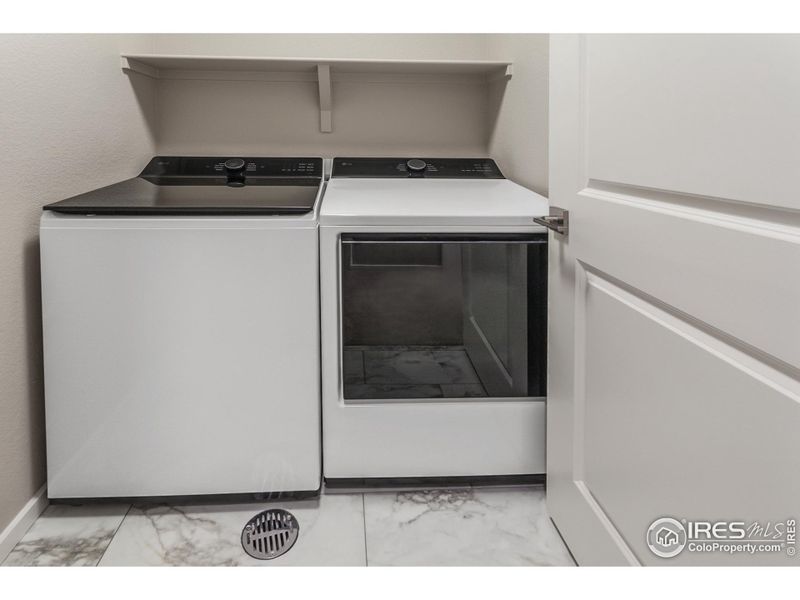 EXAMPLE PHOTO: LAUNDRY