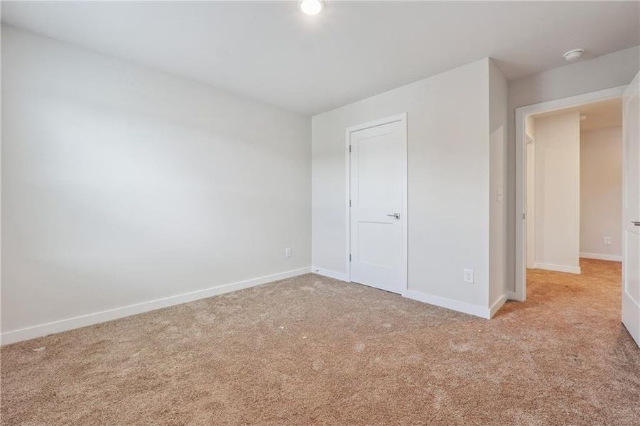 Spacious, unfurnished interior of a new home in Concord Oaks, Powder Springs (Image 19).