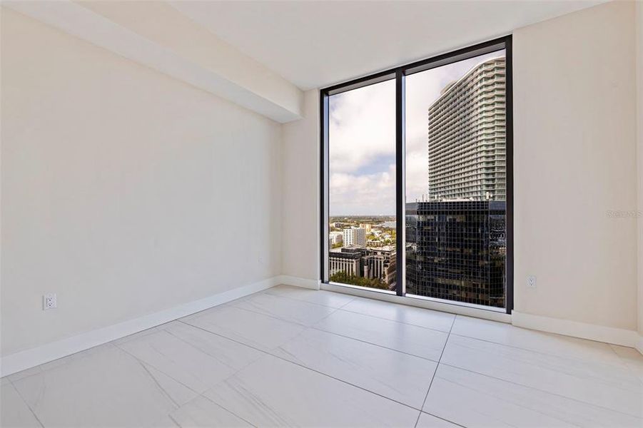 Spacious, unfurnished interior of a new home in , St. Petersburg (Image 22).