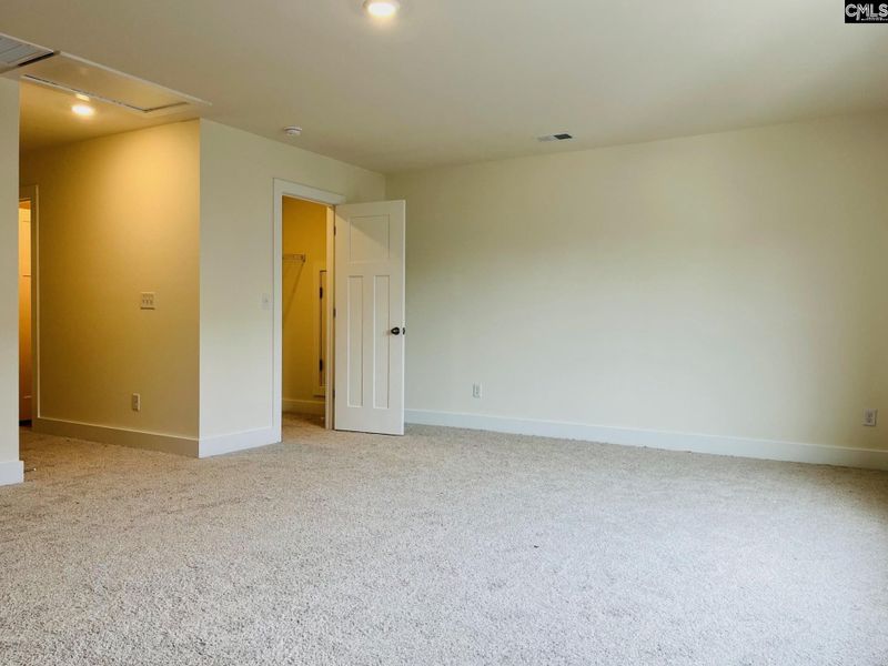 Spacious, unfurnished interior of a new home in Blythewood Farms, Blythewood (Image 32).