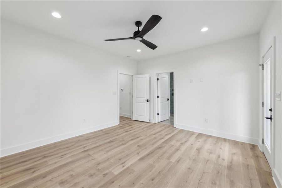 Spacious, unfurnished interior of a new home in , Atlanta (Image 30).