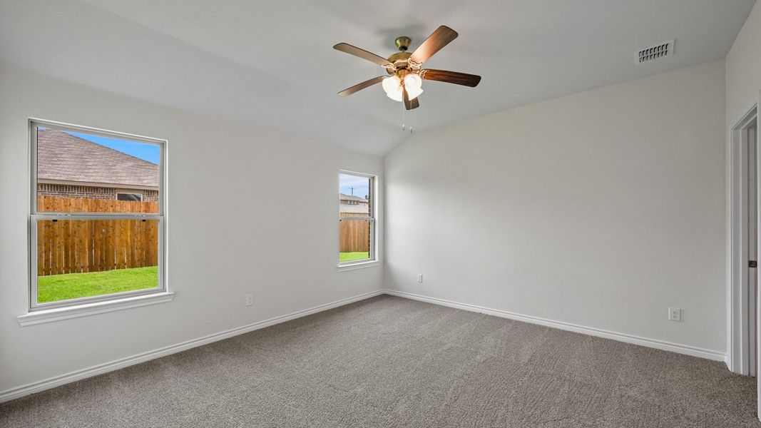 Spacious, unfurnished interior of a new home in Liberty Crossing, Royse City (Image 21).