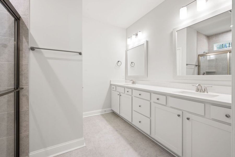 Furnished interior view inside a new home in Sun City Hilton Head, Bluffton (Image 11).