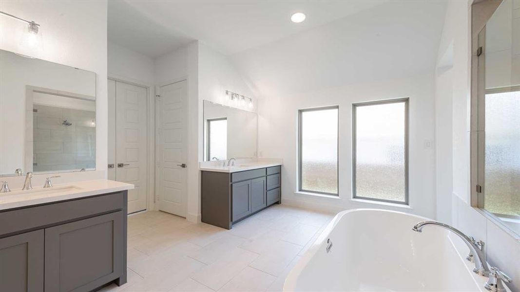 Furnished interior view inside a new home in Talon Hills 60'/70', Fort Worth (Image 5). Furnished interior view inside a new home in Talon Hills 60'/70', Fort Worth (Image 5).