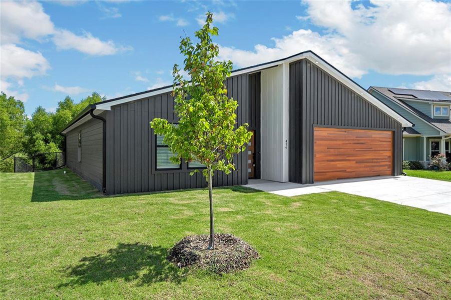 Front exterior of a new home in , Waco, TX, highlighting curb appeal (Image 1). Front exterior of a new home in , Waco, TX, highlighting curb appeal (Image 1).