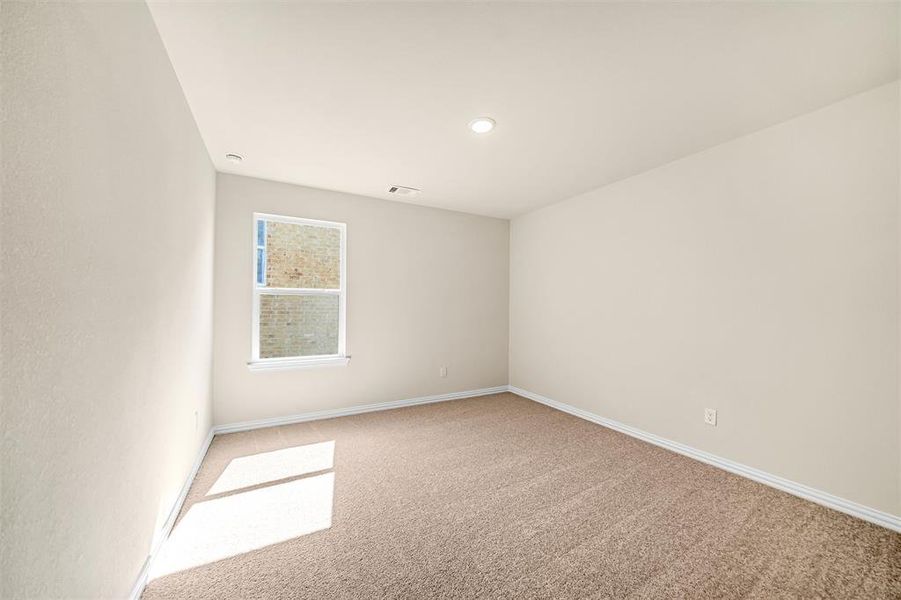 Spacious, unfurnished interior of a new home in Liberty Pointe, Gainesville (Image 17). Spacious, unfurnished interior of a new home in Liberty Pointe, Gainesville (Image 17).
