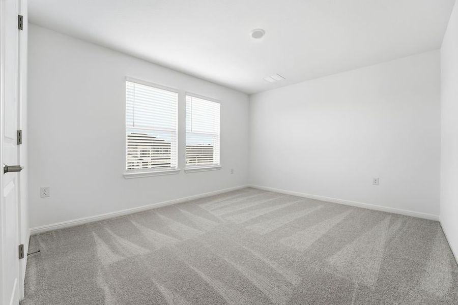 Spacious, unfurnished interior of a new home in Lisso 60s, Pflugerville (Image 17).