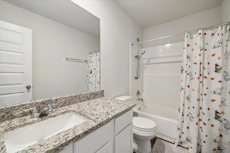 Furnished interior view inside a new home in Granger Pines, Conroe (Image 8). Furnished interior view inside a new home in Granger Pines, Conroe (Image 8).