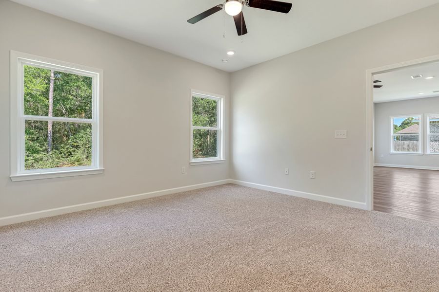 Representative unfurnished interior of a home built from the Elizabeth by CJL Homes in McCarthy Estates, Defuniak Springs (Image 36).