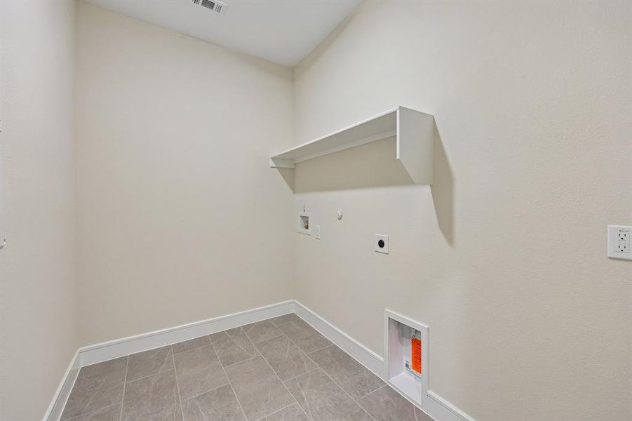 Spacious, unfurnished interior of a new home in Elevon, Lavon (Image 22). Spacious, unfurnished interior of a new home in Elevon, Lavon (Image 22).