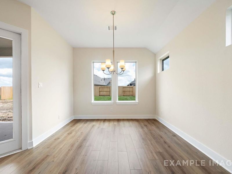 Spacious, unfurnished interior of a new home in Lago Mar, Texas City (Image 16).