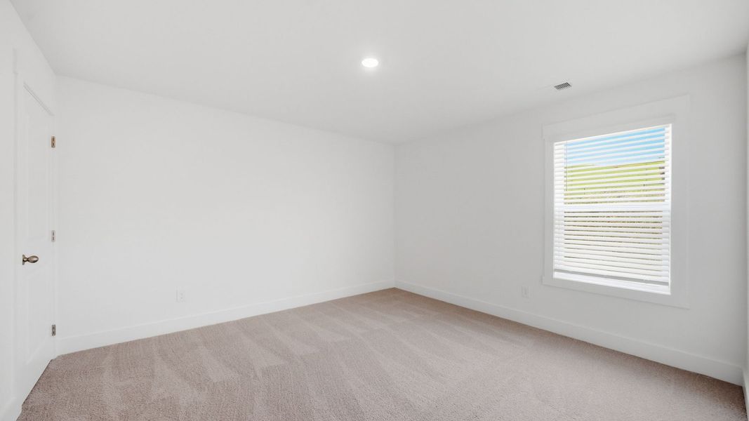 Spacious, unfurnished interior of a new home in The Hideaway at Fox Meadows, Bluff City (Image 20).