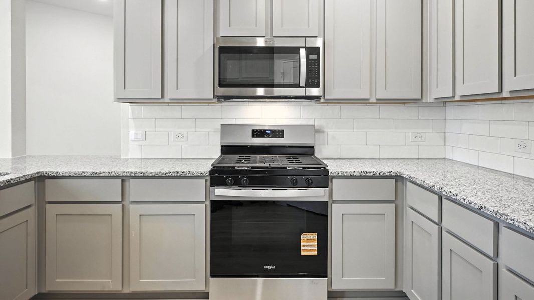 Representative furnished interior of a home built from the Tanzanite by D.R. Horton in Bel Air Village, Sherman (Image 5).