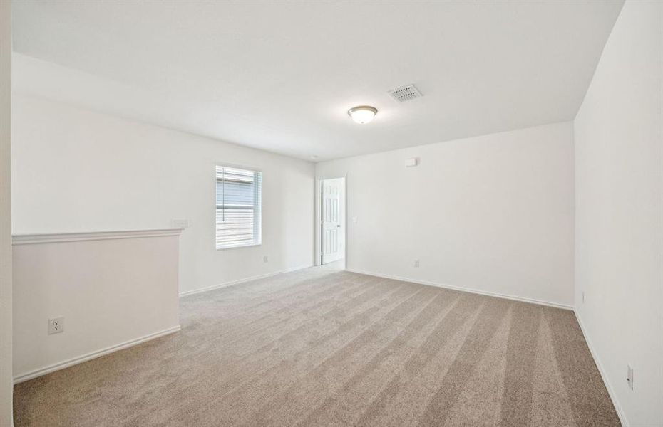 Spacious game room on second level