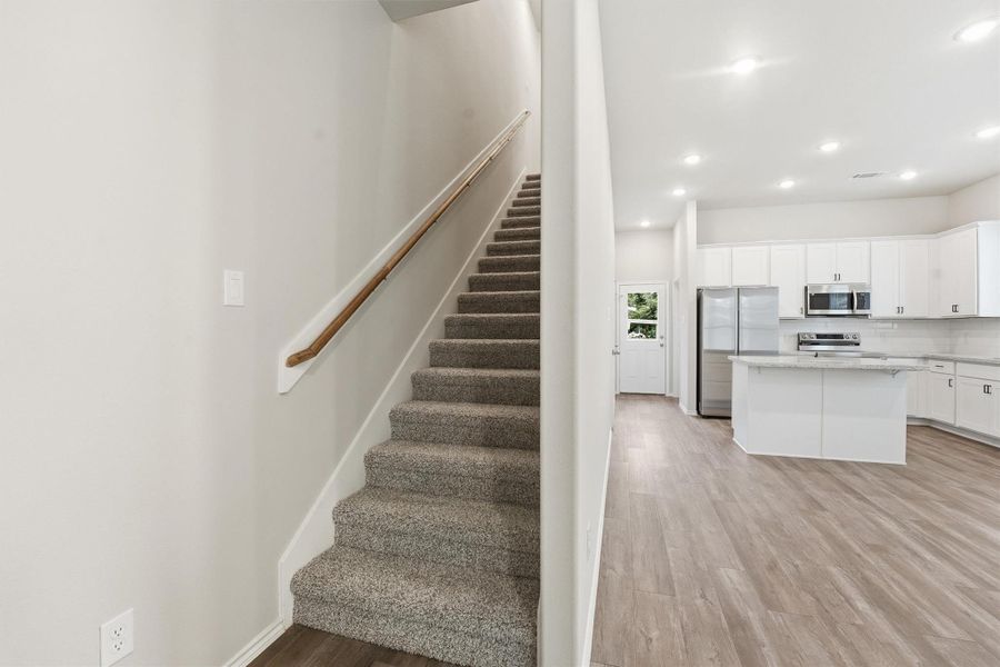 Spacious, unfurnished interior of a new home in , Willis (Image 24).