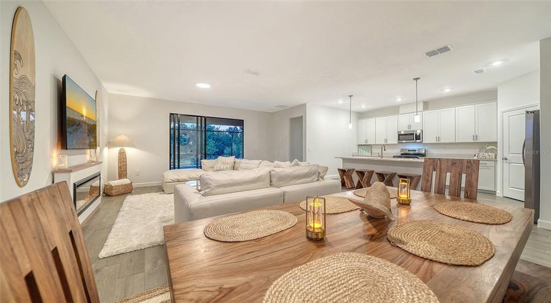 Furnished interior view inside a new home in Lorraine Lakes at Lakewood Ranch, Lakewood Ranch (Image 6).