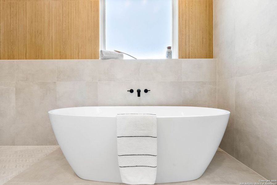 Close-up of interior finishes inside a home in , Bandera (Image 19). Close-up of interior finishes inside a home in , Bandera (Image 19).