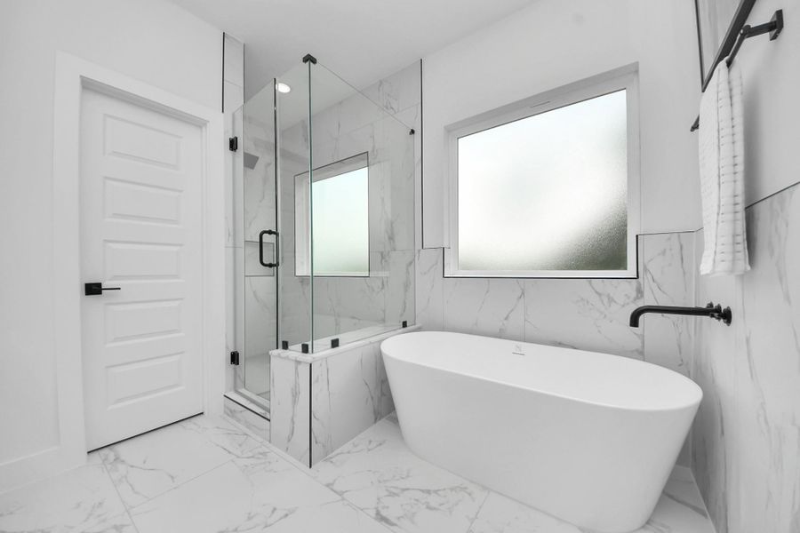 Soaking tub Soaking tub