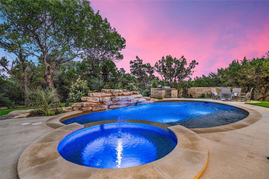 Community amenities in , Austin (Image 24).