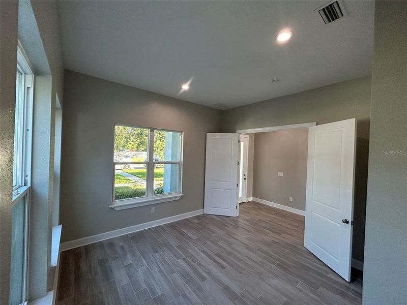 Spacious, unfurnished interior of a new home in , St. Petersburg (Image 50). Spacious, unfurnished interior of a new home in , St. Petersburg (Image 50).