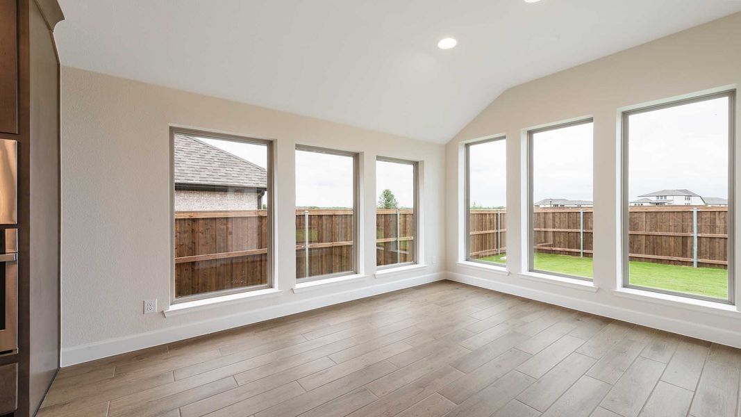 Spacious, unfurnished interior of a new home in Meraki, Forney (Image 22).