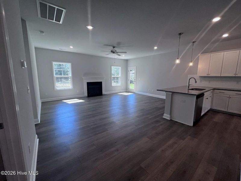 Spacious, unfurnished interior of a new home in Rutledge, Shallotte (Image 19).