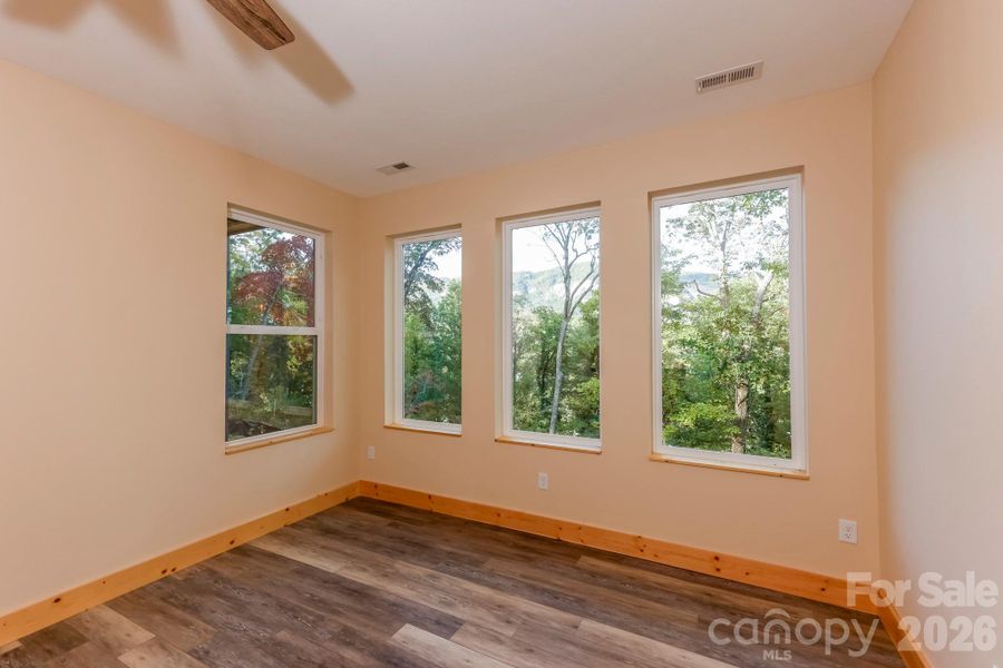 Spacious, unfurnished interior of a new home in , Lake Lure (Image 19).