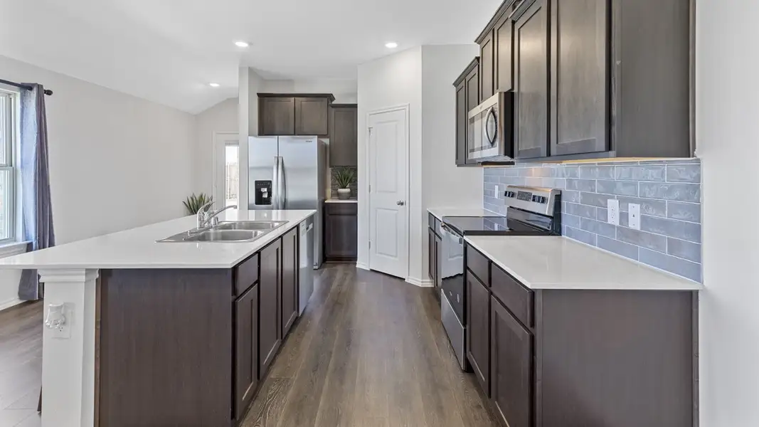 Furnished interior view inside a new home in Elevon, Lavon (Image 5).
