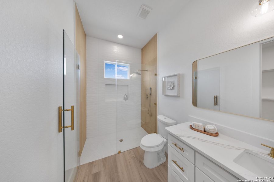 Image 27 of a home in . Image 27 of a home in .