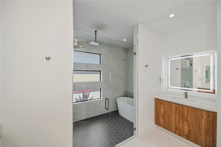 Furnished interior view inside a new home in , Port Charlotte (Image 15).