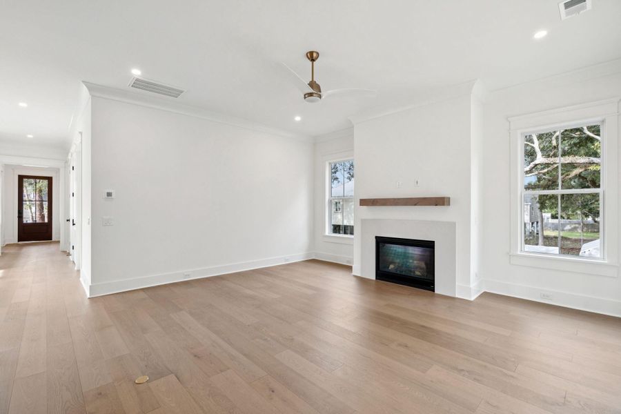 Spacious, unfurnished interior of a new home in , Mount Pleasant (Image 41).