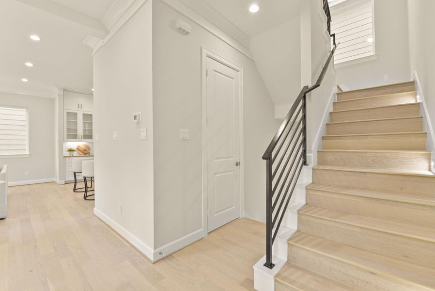 Spacious, unfurnished interior of a new home in , Houston (Image 21).