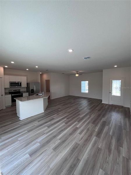 Spacious, unfurnished interior of a new home in Citrus Place, Babson Park (Image 8).