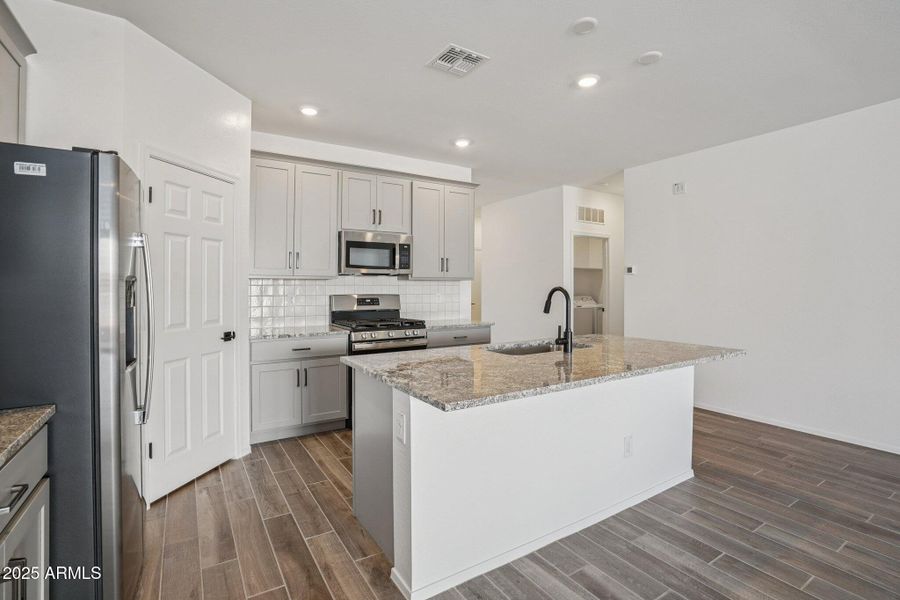 12-web-or-mls-W Old Timer Rd-S1211-012