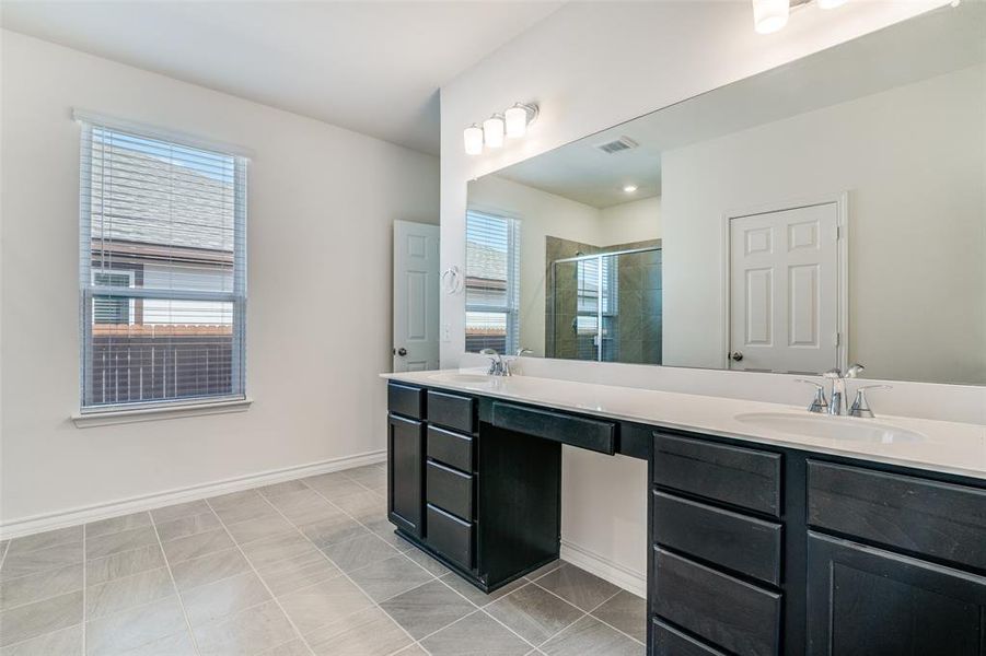 Furnished interior view inside a new home in Heartland Signature, Crandall (Image 4). Furnished interior view inside a new home in Heartland Signature, Crandall (Image 4).