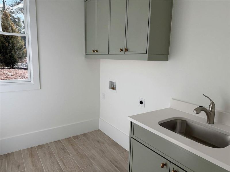 Close-up of interior finishes inside a home in Woodford, Acworth (Image 12).