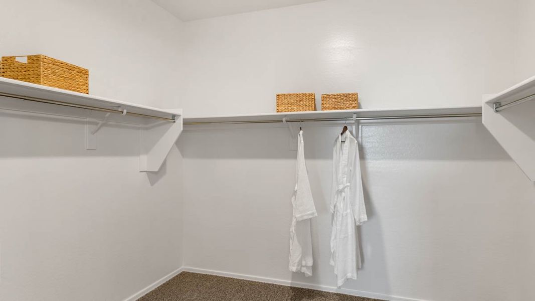 Spacious, unfurnished interior of a new home in Elena Trails, Maricopa (Image 24).
