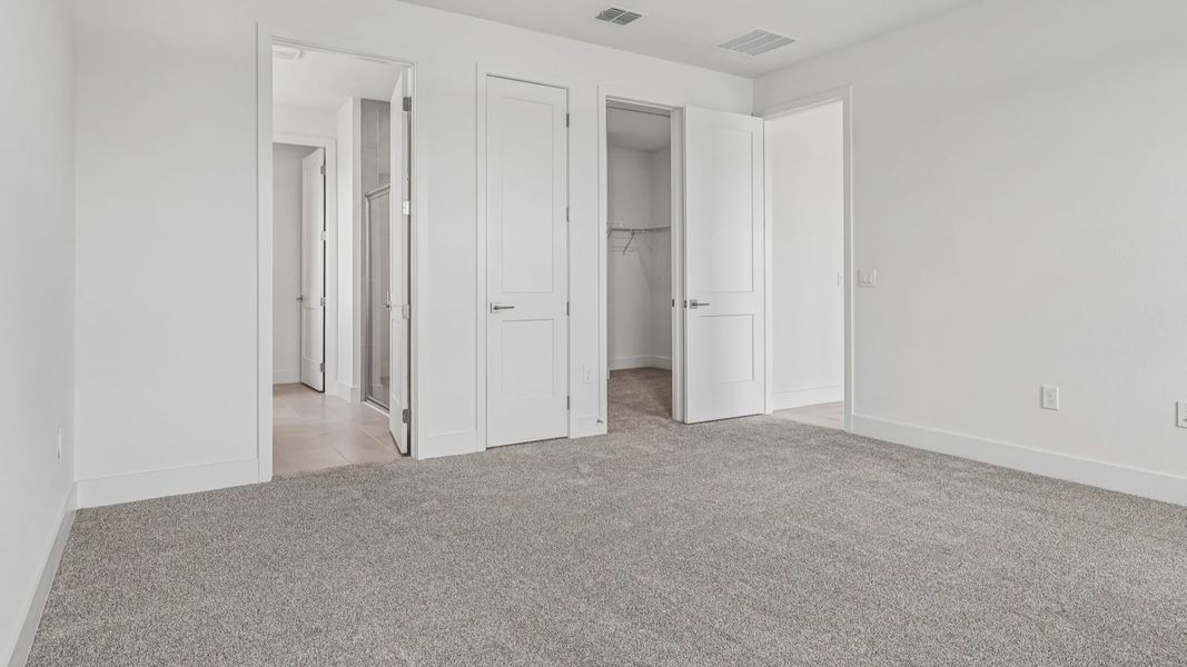 Furnished interior view inside a new home in Ardisia Park, New Smyrna Beach (Image 25).