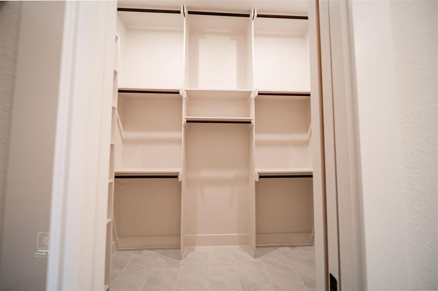 Spacious, unfurnished interior of a new home in , Springtown (Image 19).