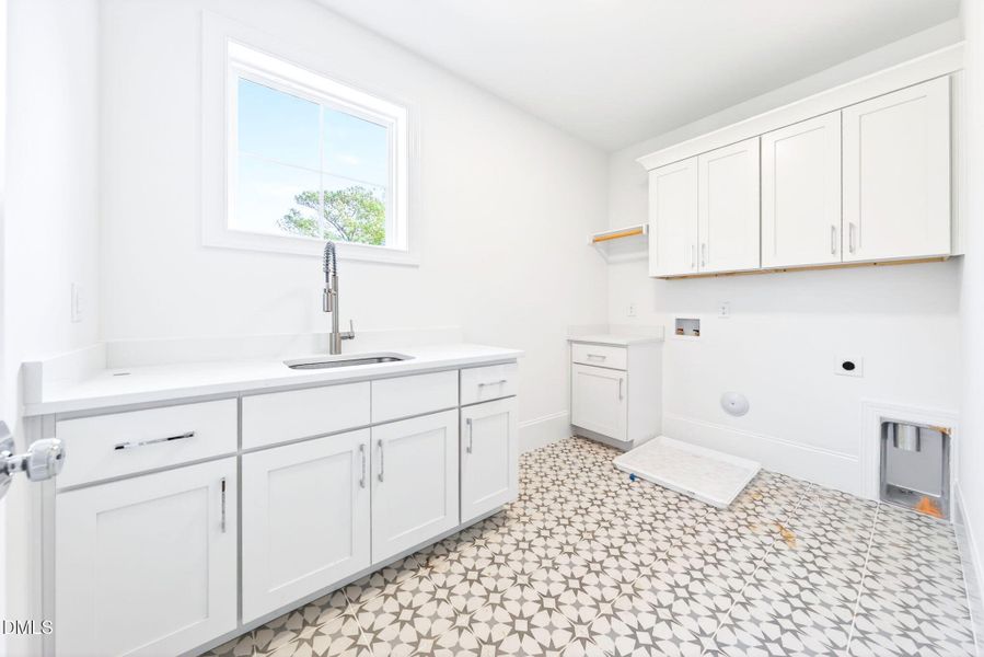 53-web-or-mls-7829 Penny Road (57 of 59) 53-web-or-mls-7829 Penny Road (57 of 59)