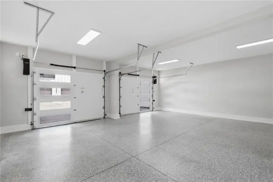 Spacious, unfurnished interior of a new home in , Roswell (Image 62).